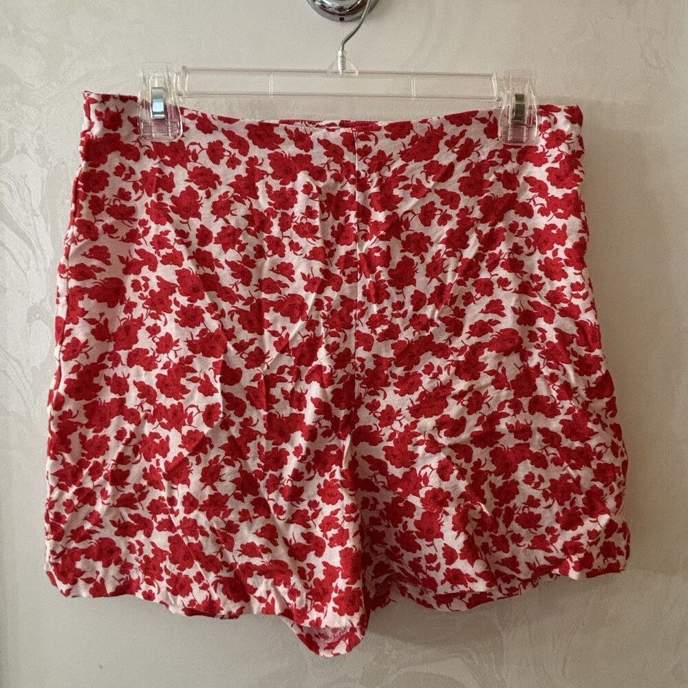 Mango MNG Floral High Waist Short Red Sz 8 Lightweight Summer Casual Flowy Beach